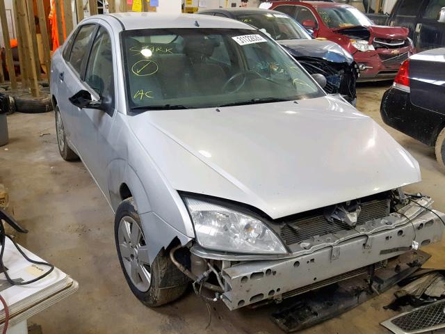 1FAFP34N77W126768 - 2007 FORD FOCUS ZX4 SILVER photo 1