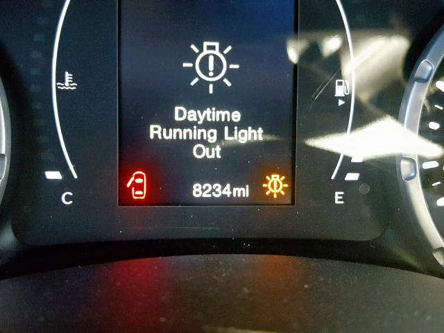 ZACCJBAB9JPH54810 - 2018 JEEP RENEGADE S 红色 照片 8