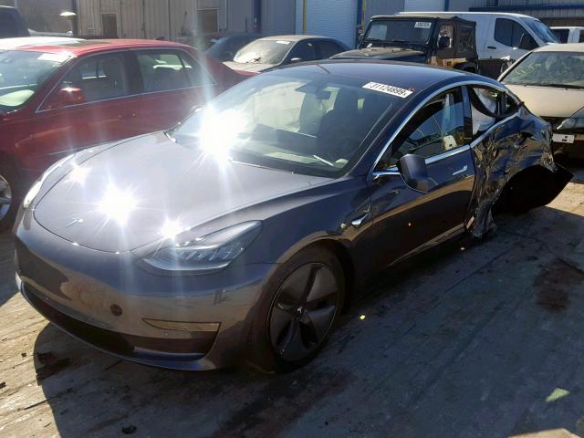 5YJ3E1EA4JF158933 - 2018 TESLA MODEL 3 CHARCOAL photo 2