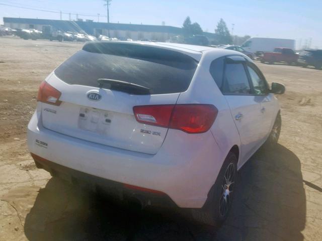 KNAFU5A24C5560524 - 2012 KIA FORTE EX WHITE photo 4