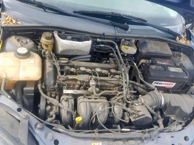 1FAFP34N25W307368 - 2005 FORD FOCUS ZX4 BLUE photo 7