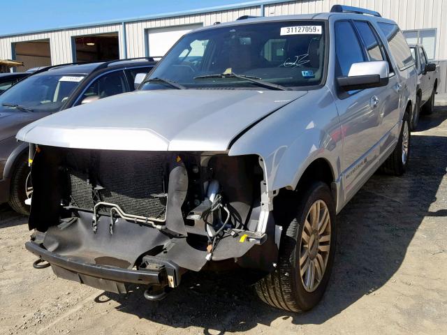 5LMJJ3J58BEJ04876 - 2011 LINCOLN NAVIGATOR 银色 照片 2