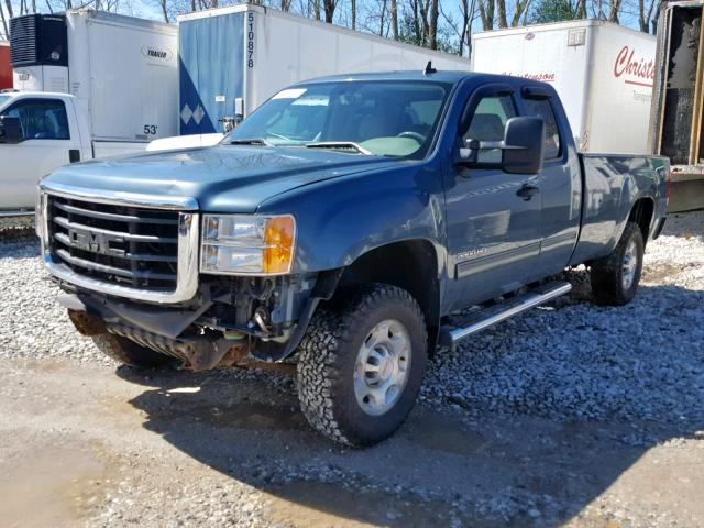 1GT5K3BG6AZ243143 - 2010 GMC SIERRA K35 BLUE photo 2