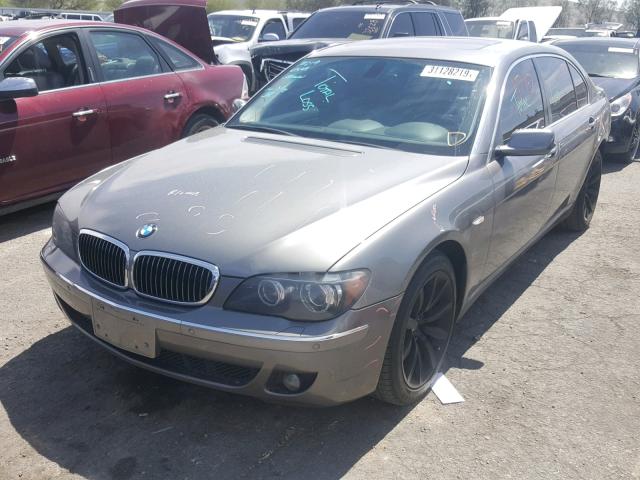 WBAHN83597DT67411 - 2007 BMW 750 GRAY photo 2