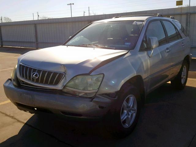 JTJGF10UX20147674 - 2002 LEXUS RX 300 SILVER photo 2