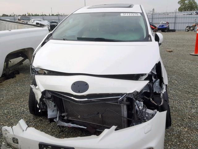 JTDZN3EU9D3255563 - 2013 TOYOTA PRIUS V WHITE photo 7