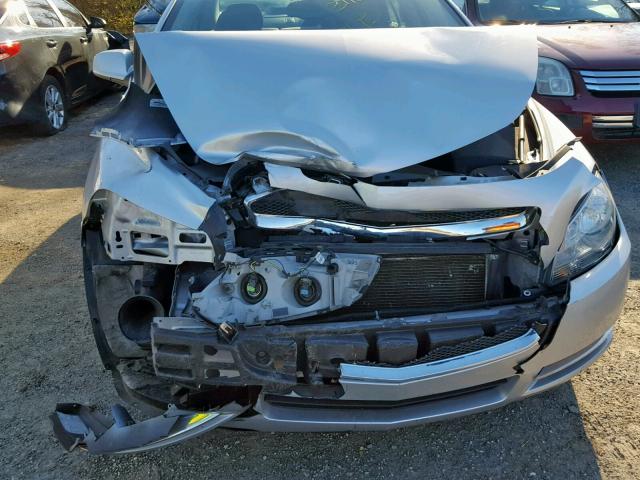 1G1ZC5E02CF174358 - 2012 CHEVROLET MALIBU 1LT 银色 照片 9