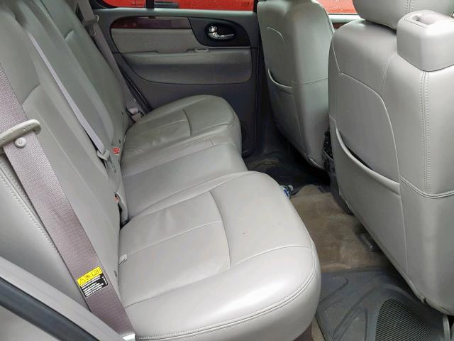 1GKDT13S652345125 - 2005 GMC ENVOY SILVER photo 6