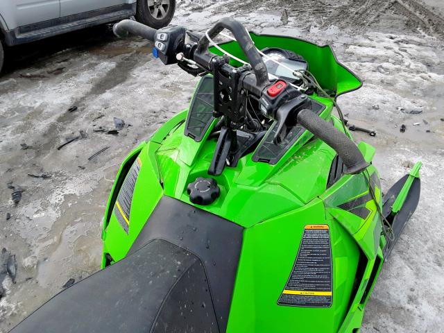 4UF16SNW5GT105498 - 2016 ARCT SNOWMOBILE GREEN photo 5