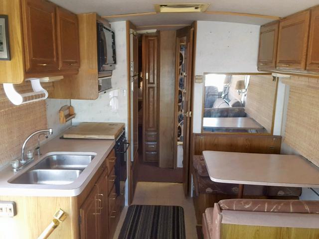 1GBKP37N8N3312231 - 1992 CHEVROLET MOTORHOME BROWN photo 6