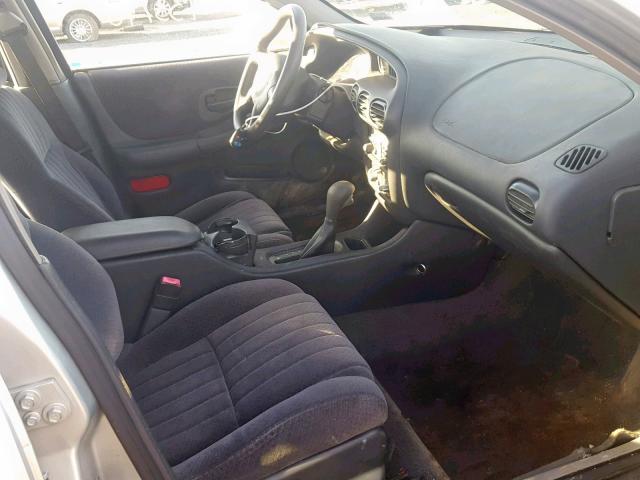 1G2WK52J52F222335 - 2002 PONTIAC GRAND PRIX SILVER photo 5