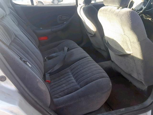 1G2WK52J52F222335 - 2002 PONTIAC GRAND PRIX SILVER photo 6