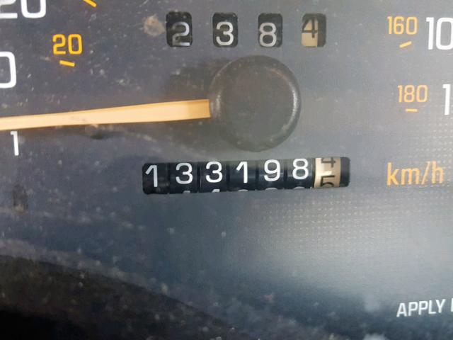 1G2WK52J52F222335 - 2002 PONTIAC GRAND PRIX SILVER photo 8