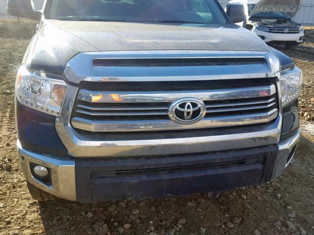 5TFDY5F11HX635559 - 2017 TOYOTA TUNDRA CRE BLACK photo 9