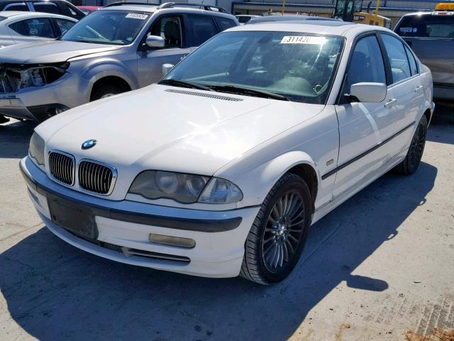 WBAAV53421JS94107 - 2001 BMW 330 I WHITE photo 2