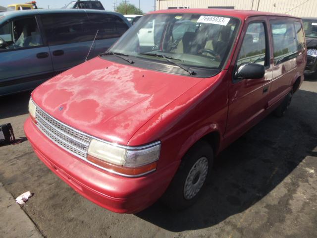 2P4FH25K0SR223362 - 1995 PLYMOUTH VOYAGER RED photo 2