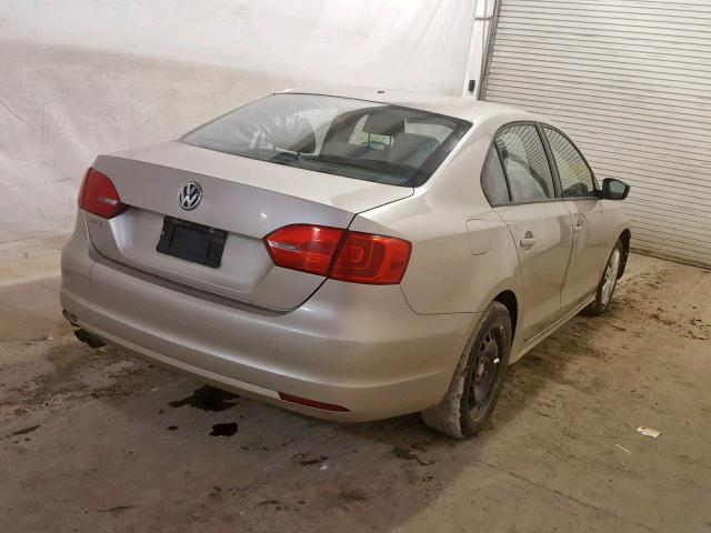 3VW2K7AJ7CM124994 - 2012 VOLKSWAGEN JETTA BASE TAN photo 4