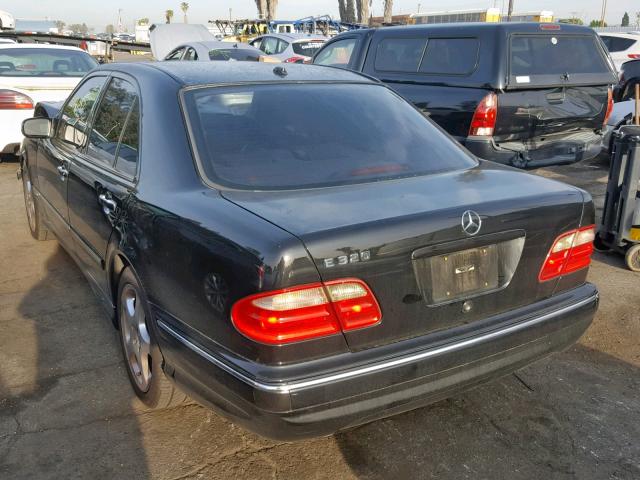 WDBJF65J21B192808 - 2001 MERCEDES-BENZ E 320 BLACK photo 3