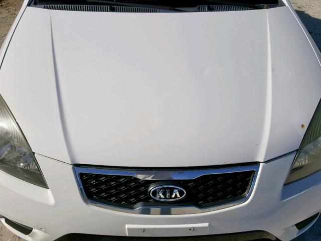 KNADH4A36A6684302 - 2010 KIA RIO LX WHITE photo 7