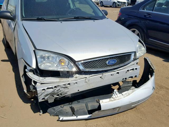 1FAFP31N17W191278 - 2007 FORD FOCUS ZX3 SILVER photo 9