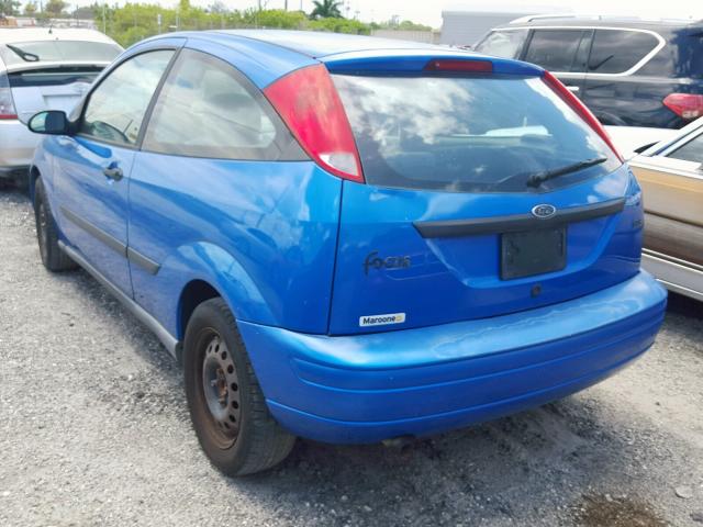 3FAFP31322R143069 - 2002 FORD FOCUS ZX3 BLUE photo 3