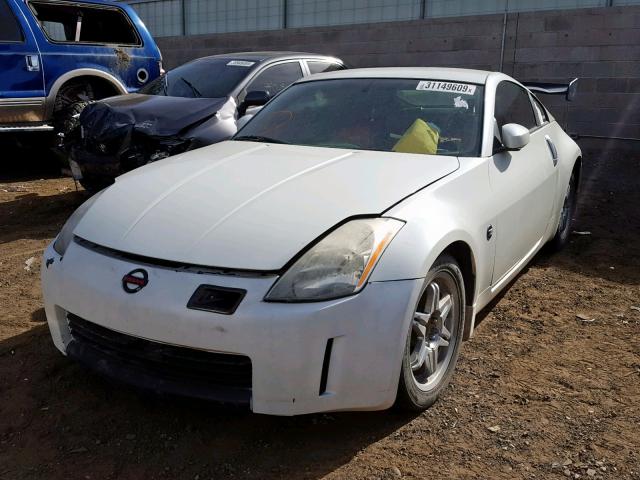 JN1AZ34D73T111417 - 2003 NISSAN 350Z COUPE WHITE photo 2