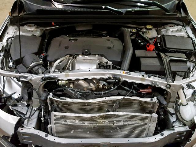 1G1ZE5SX3JF158212 - 2018 CHEVROLET MALIBU PRE SILVER photo 7