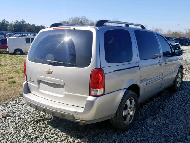 1GNDV33108D201689 - 2008 CHEVROLET UPLANDER L GOLD photo 4