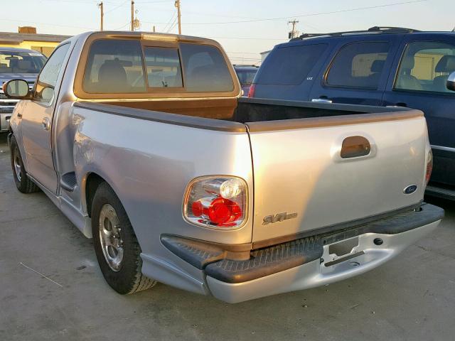 2FTZF07322CA37701 - 2002 FORD F150 SVT L SILVER photo 3