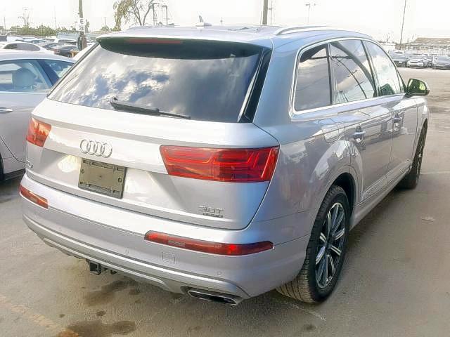 WA1VAAF76HD036898 - 2017 AUDI Q7 PRESTIG SILVER photo 4