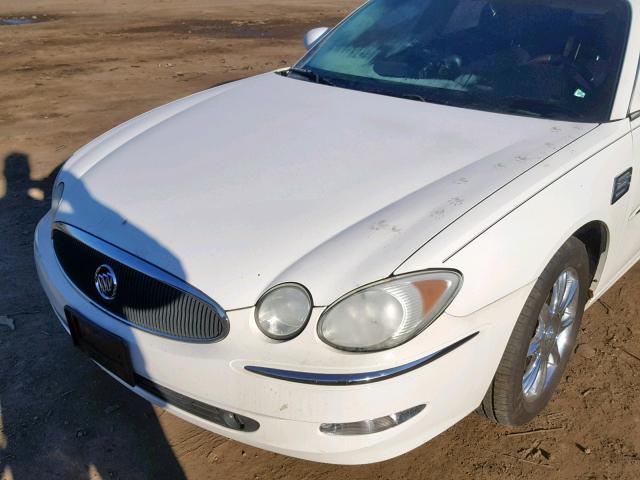 2G4WE567551218259 - 2005 BUICK LACROSSE C WHITE photo 9