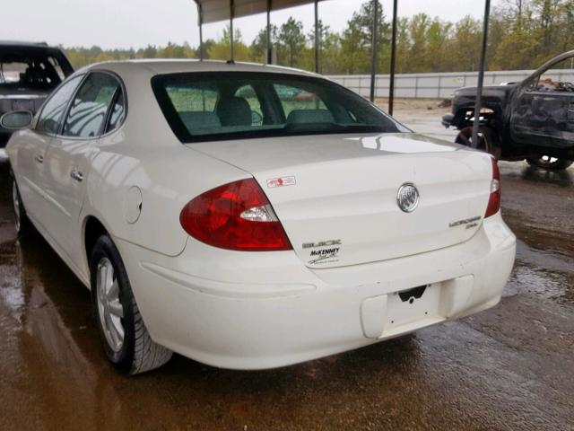 2G4WD532651242095 - 2005 BUICK LACROSSE C WHITE photo 3