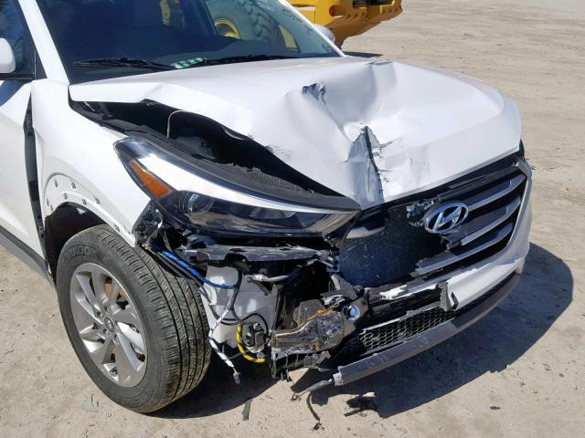 KM8J3CA41JU748342 - 2018 HYUNDAI TUCSON SEL WHITE photo 9