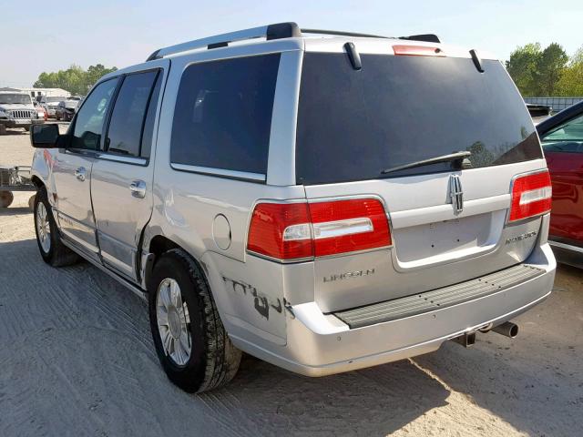 5LMJJ2H52EEL01692 - 2014 LINCOLN NAVIGATOR SILVER photo 3