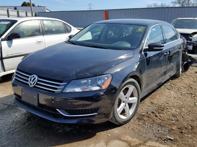 1VWBT7A34FC026039 - 2015 VOLKSWAGEN PASSAT SE BLACK photo 2