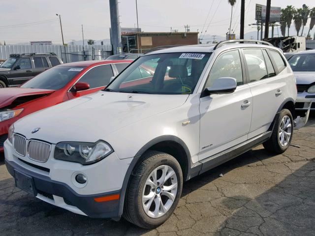 WBXPC9C43AWJ34334 - 2010 BMW X3 XDRIVE3 WHITE photo 2