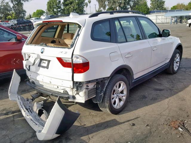 WBXPC9C43AWJ34334 - 2010 BMW X3 XDRIVE3 WHITE photo 4