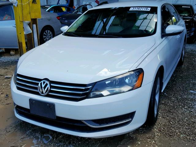 1VWBP7A35CC059874 - 2012 VOLKSWAGEN PASSAT SE WHITE photo 2