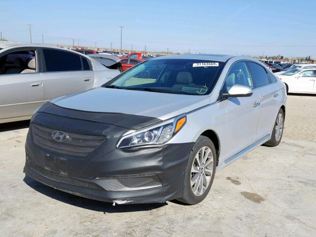 5NPE34AF2HH584505 - 2017 HYUNDAI SONATA SPO SILVER photo 2