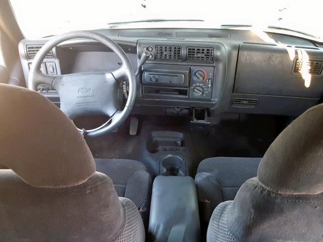 1GNDT13W6S2170697 - 1995 CHEVROLET BLAZER RED photo 9