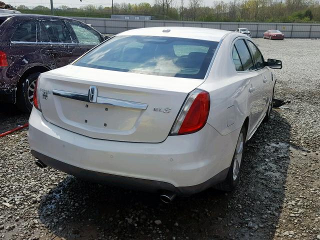 1LNHL9DR8AG601135 - 2010 LINCOLN MKS WHITE photo 4