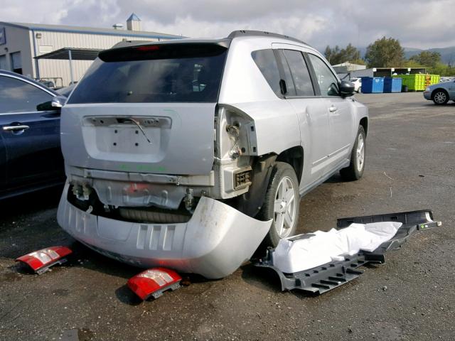 1J4NT4FB8AD541122 - 2010 JEEP COMPASS SP 银色 照片 4