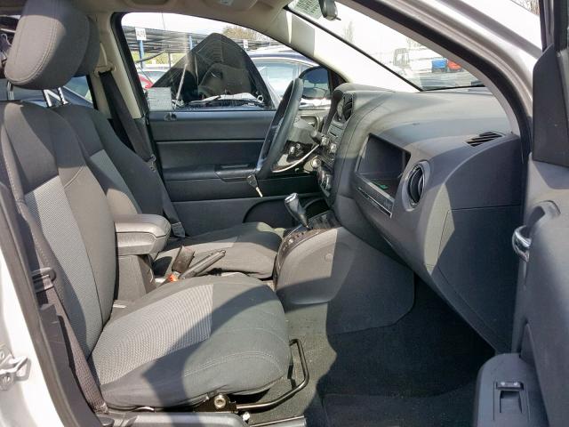 1J4NT4FB8AD541122 - 2010 JEEP COMPASS SP 银色 照片 5