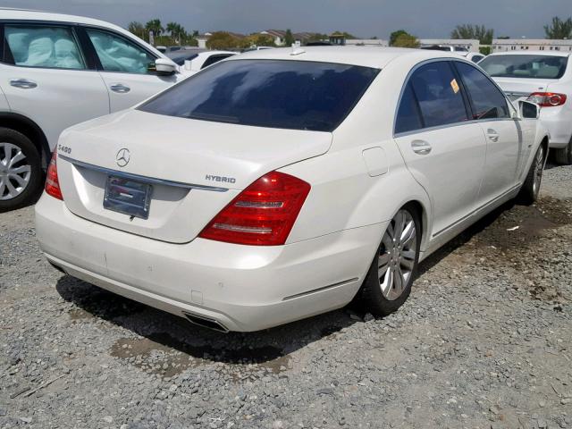 WDDNG9FBXAA310608 - 2010 MERCEDES-BENZ S 400 WHITE photo 4