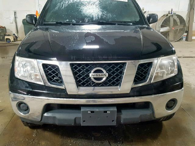 1N6AD0ER0AC430043 - 2010 NISSAN FRONTIER C BLACK photo 7