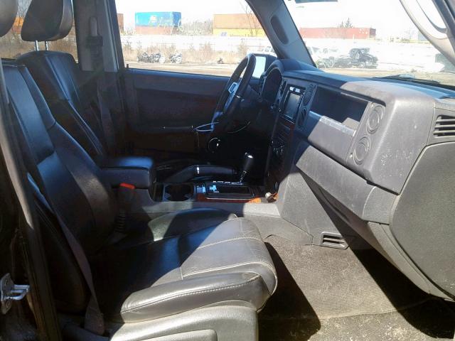 1J8HG58218C244258 - 2008 JEEP COMMANDER BLACK photo 5
