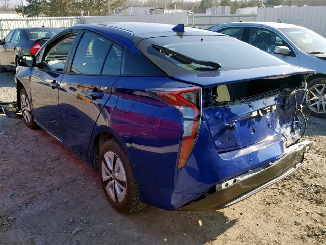 JTDKARFU4J3061498 - 2018 TOYOTA PRIUS BLUE photo 3