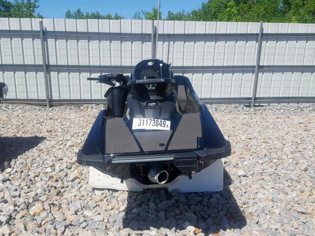 USYAMA4613E717 - 2017 YAMAHA WAVERUNNER BLACK photo 5