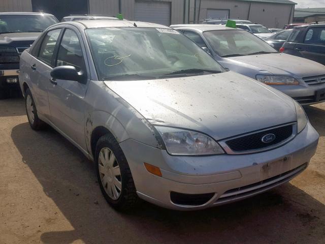 1FAFP34NX6W126665 - 2006 FORD FOCUS ZX4 GRAY photo 1