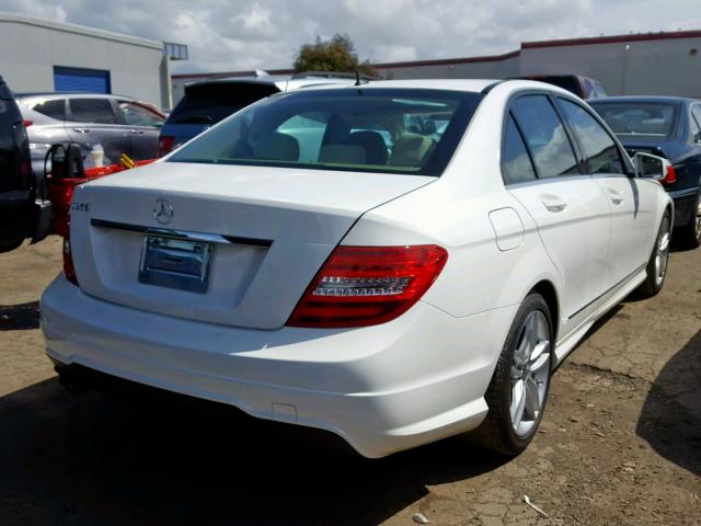 WDDGF4HB6EA966015 - 2014 MERCEDES-BENZ C 250 WHITE photo 4